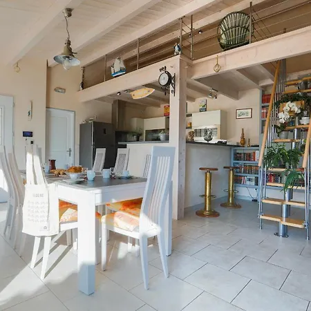 Maison Cosy Au Coeur Du Village Holiday home *
