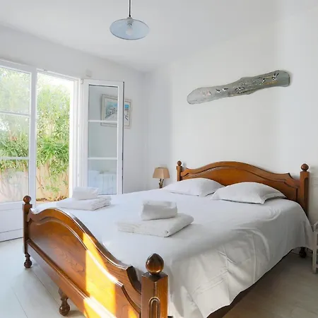 Maison Cosy Au Coeur Du Village Holiday home Sainte-Marie-de-Re